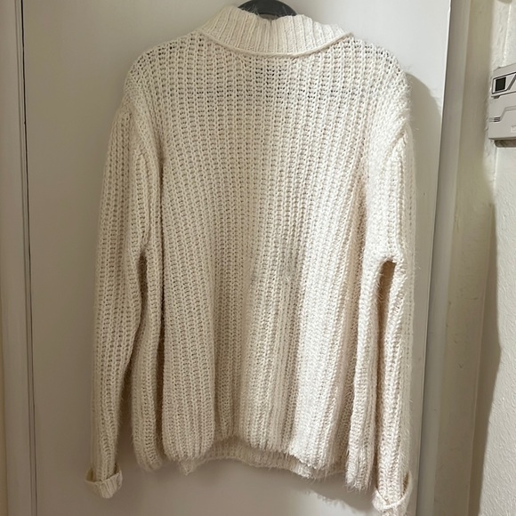White oversized cable knit sweater - Picture 5 of 10